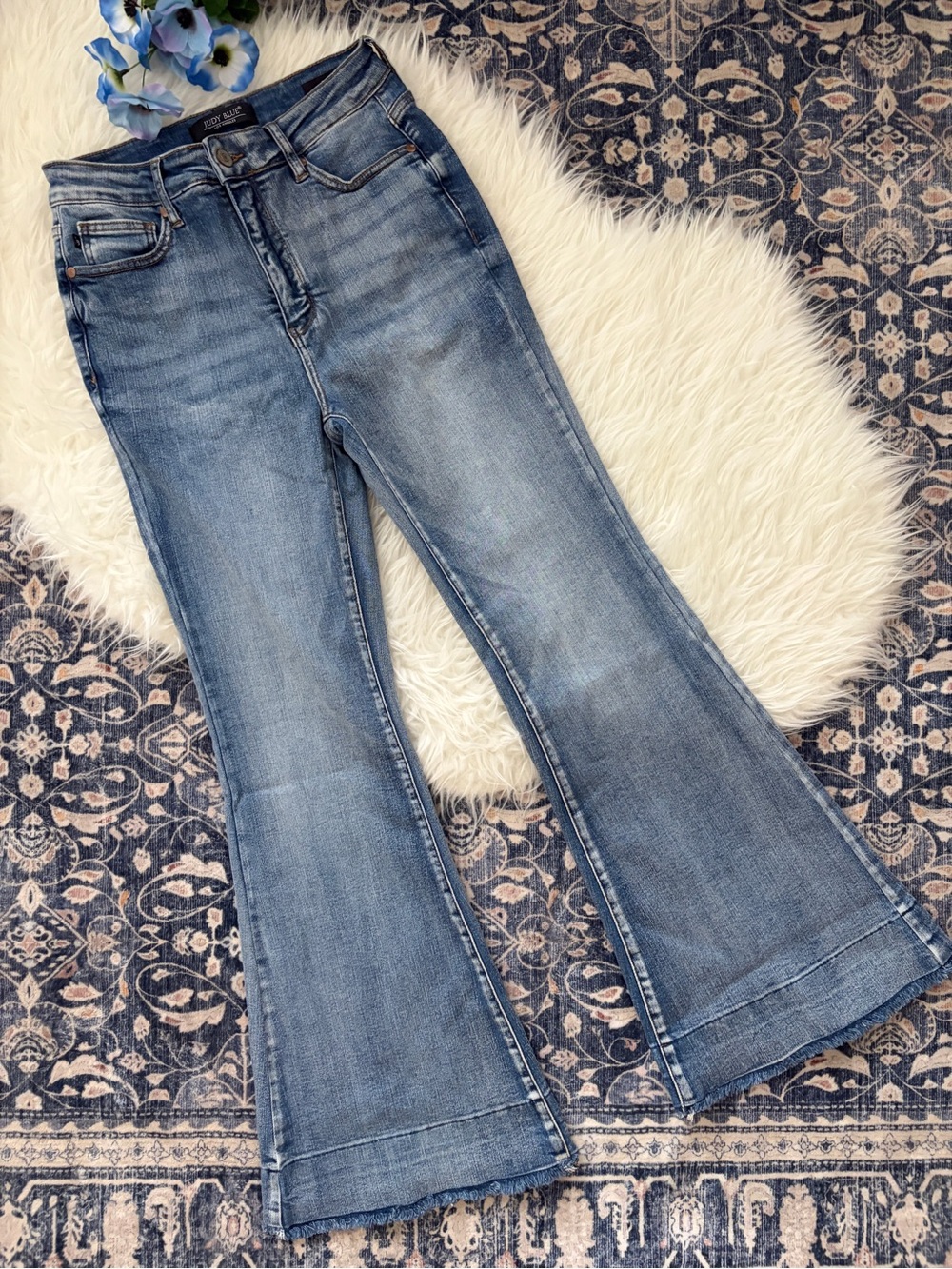 Judy Blue Women's size 5/27 Blue Flare Jeans High-Rise Denim Release Hem
